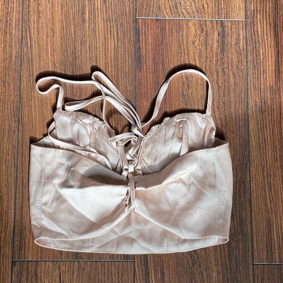 CUTE CROP TOP - Picture 2 of 2